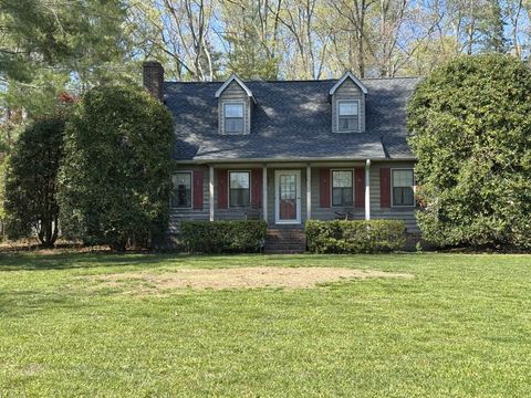 110 Autumn Ln Tullahoma TN 37388