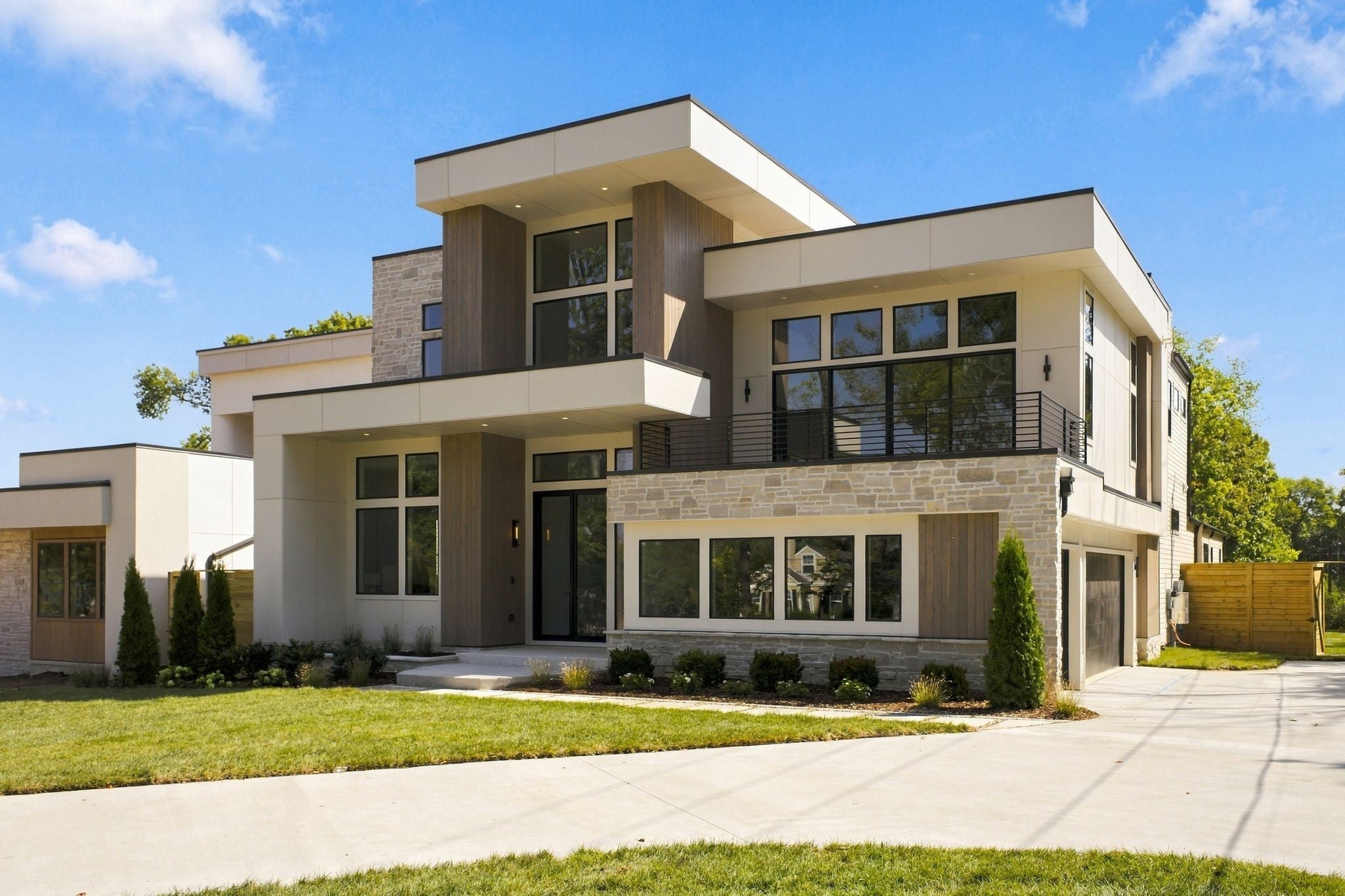4206B Belmont Park Ter