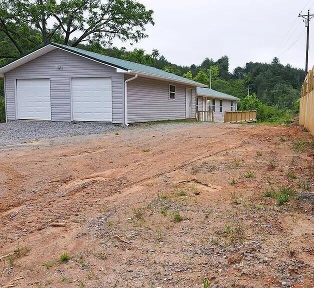2352 Highway 68