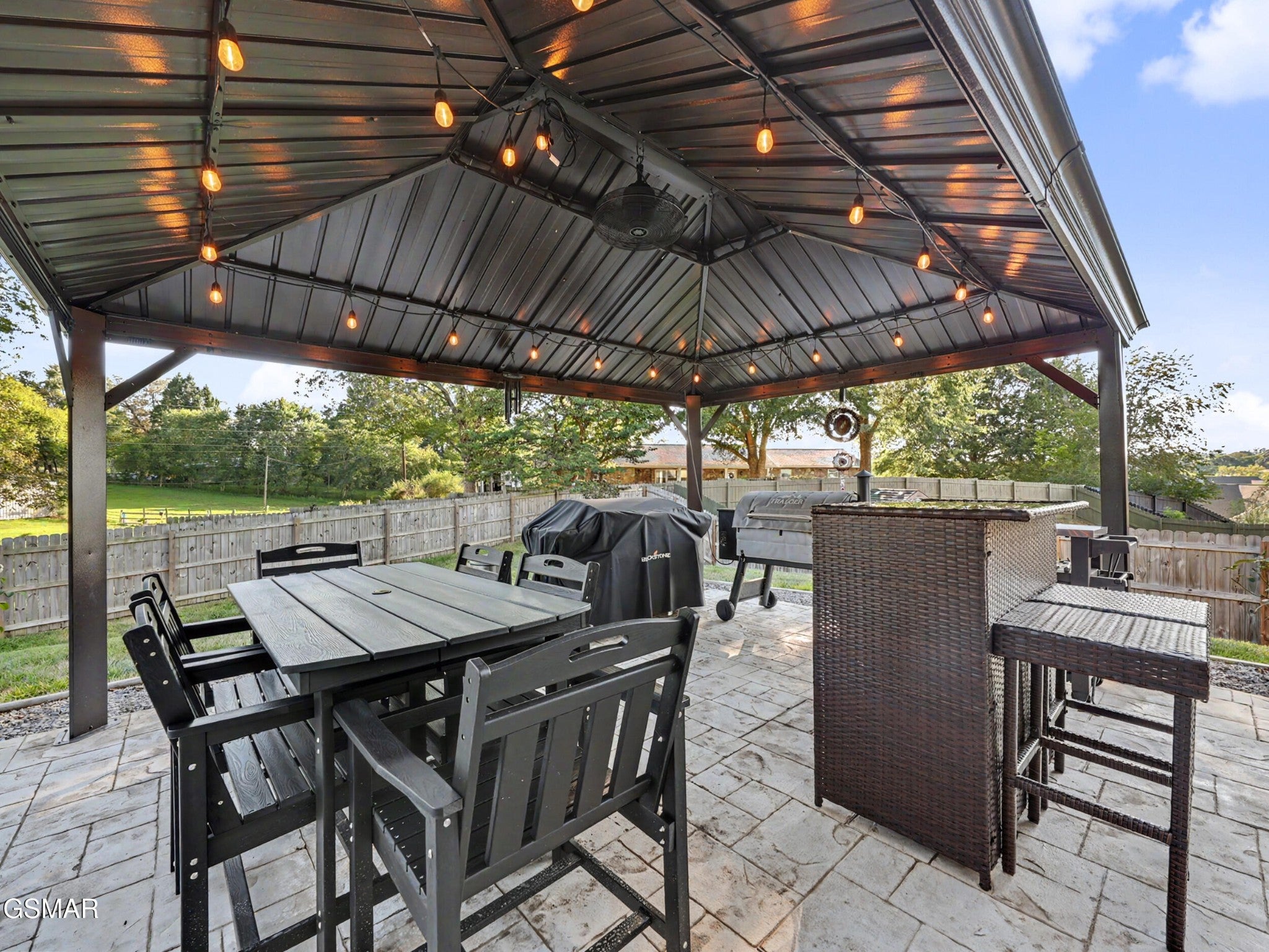 1117 Beacon Road
