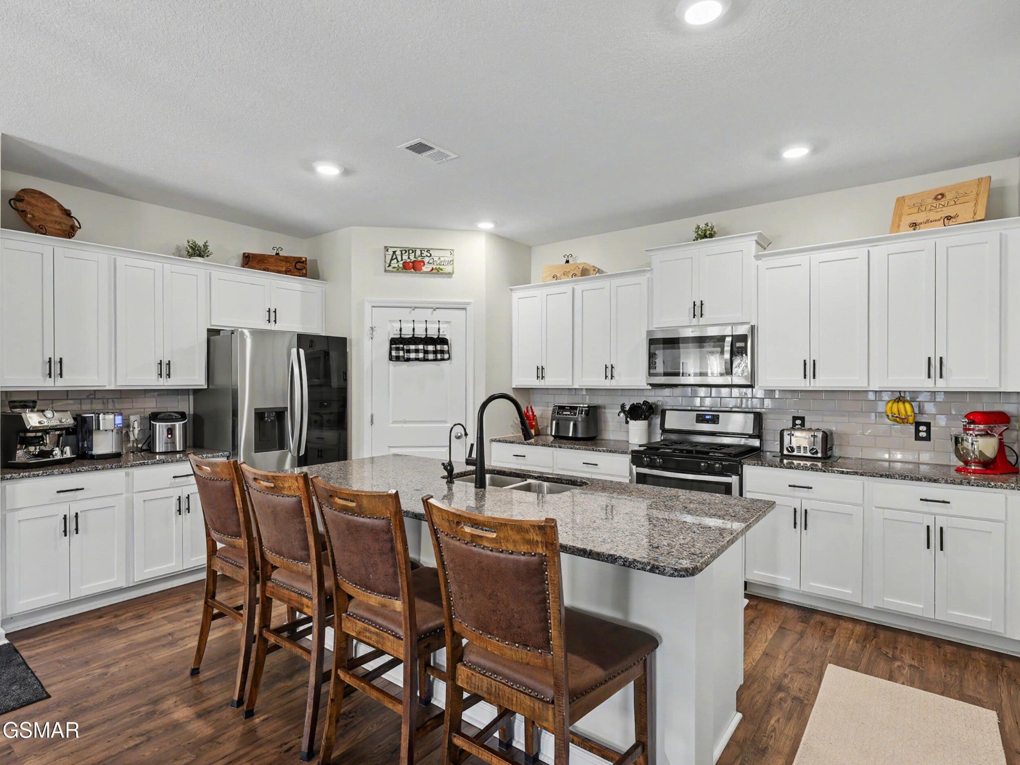 1117 Beacon Road