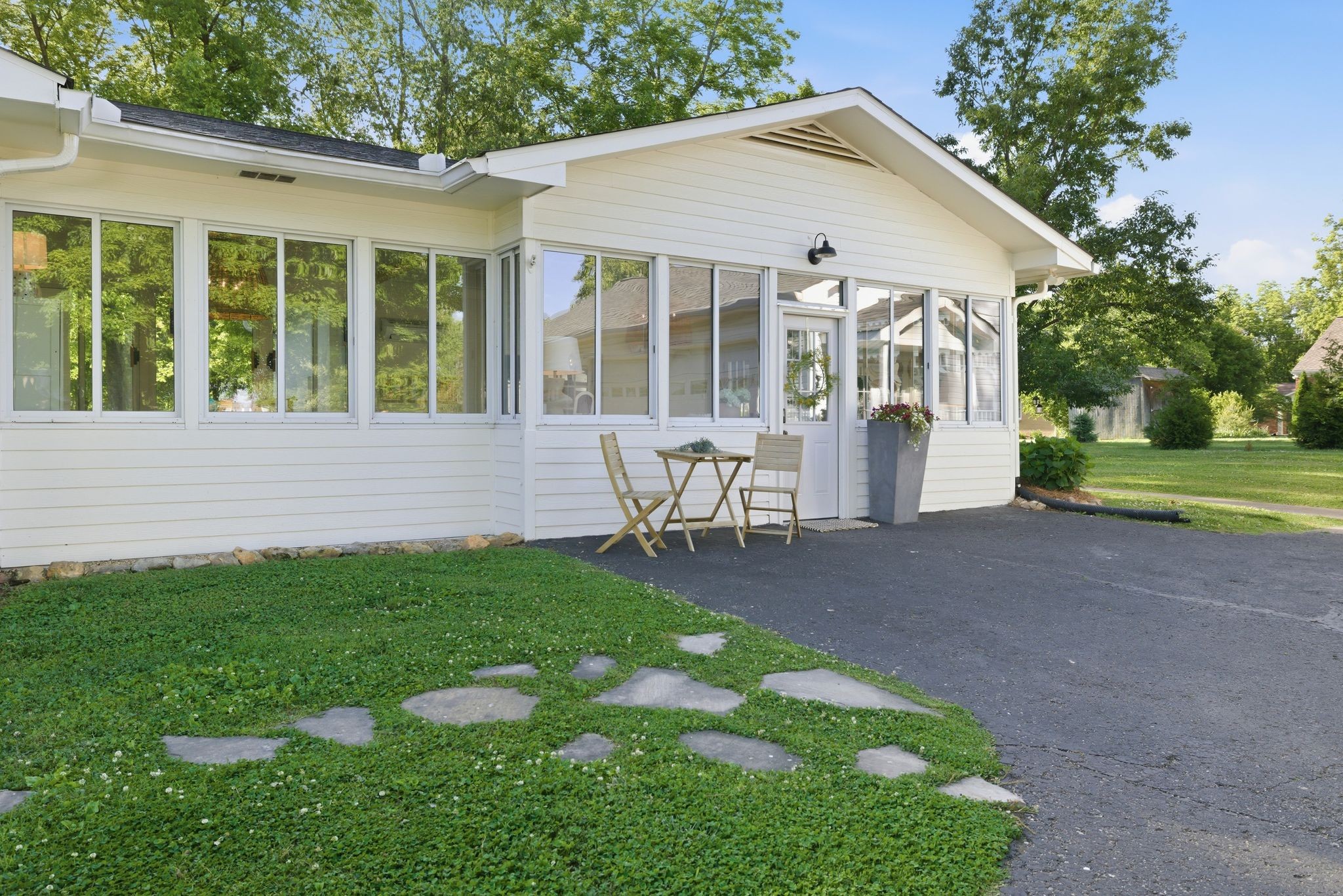 102 Hamlet Drive