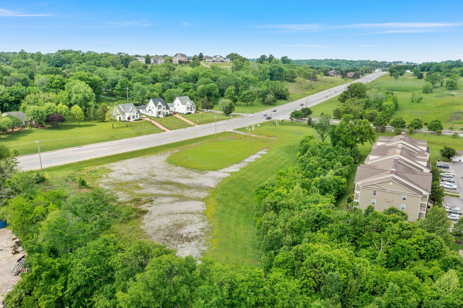 4 HAMILTON STATION BLVD
