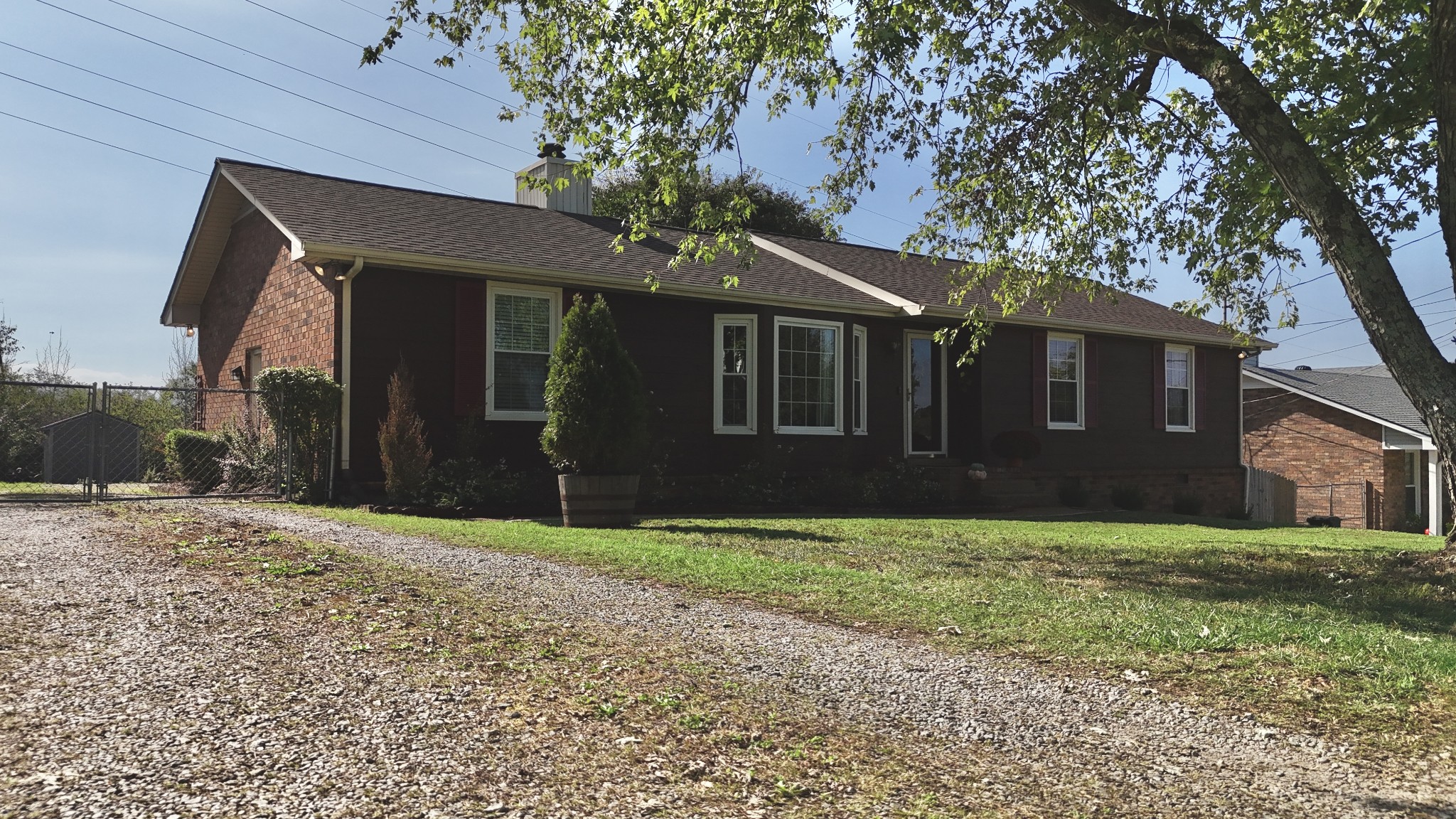 153 Hillside Dr