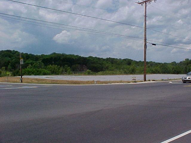1003 CENTER POINT RD