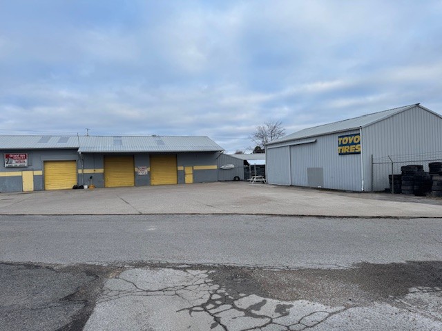 60 Roney Ave