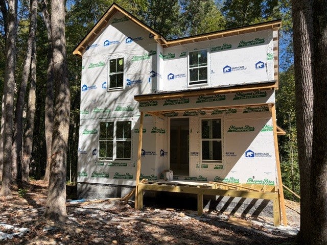 225 Woodcrest Drive