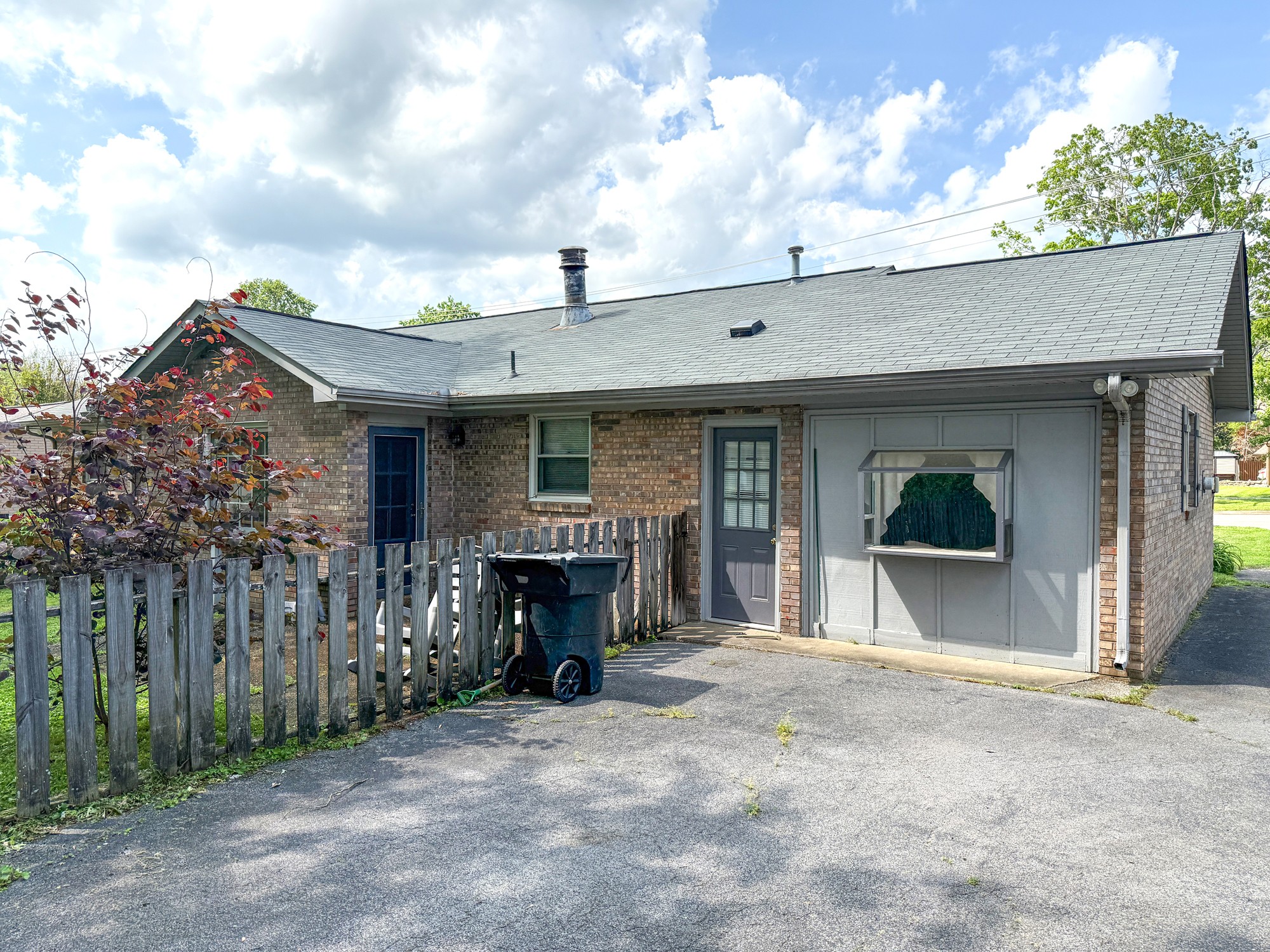1431 Avon Rd