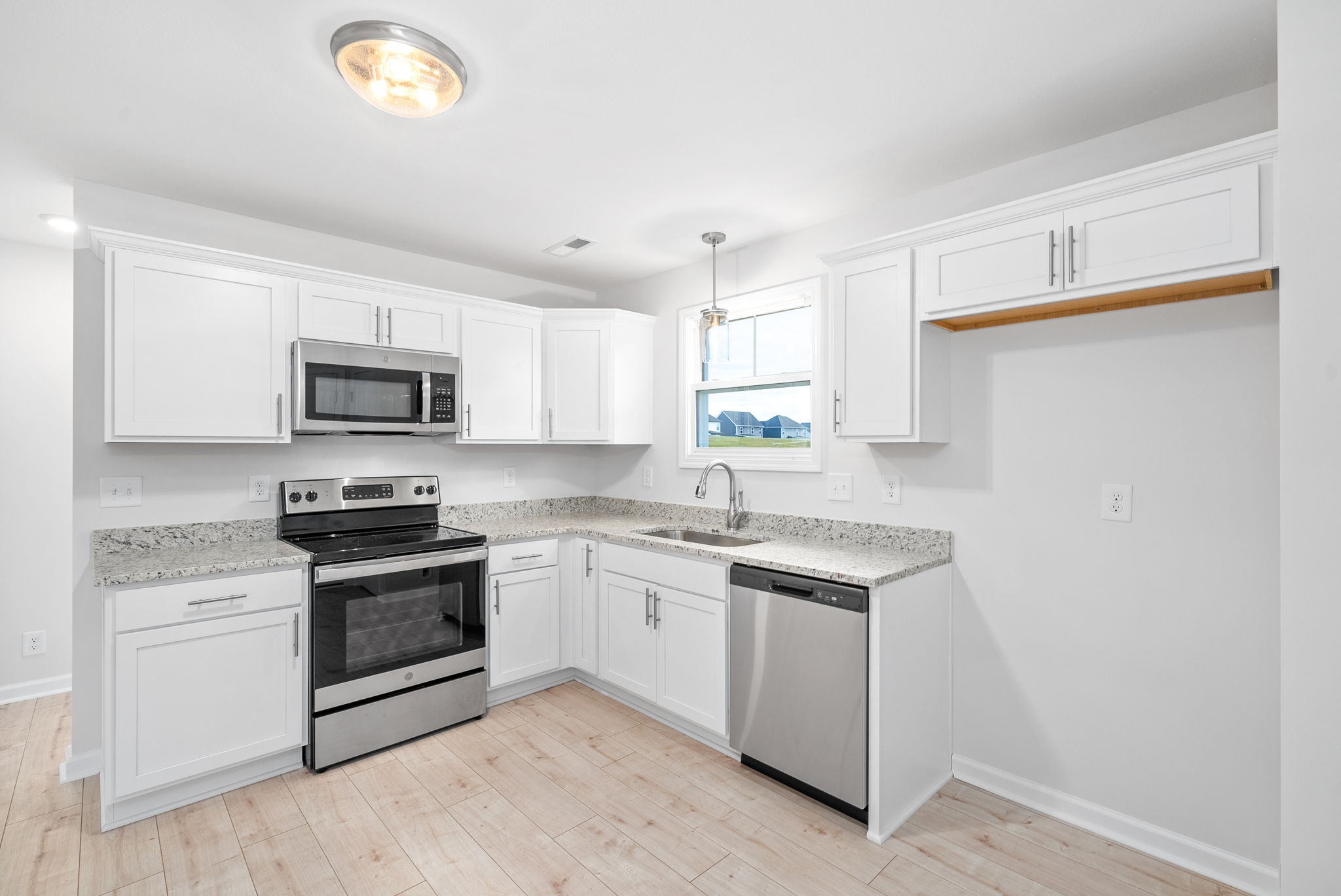 200 Quarry Overlook Way