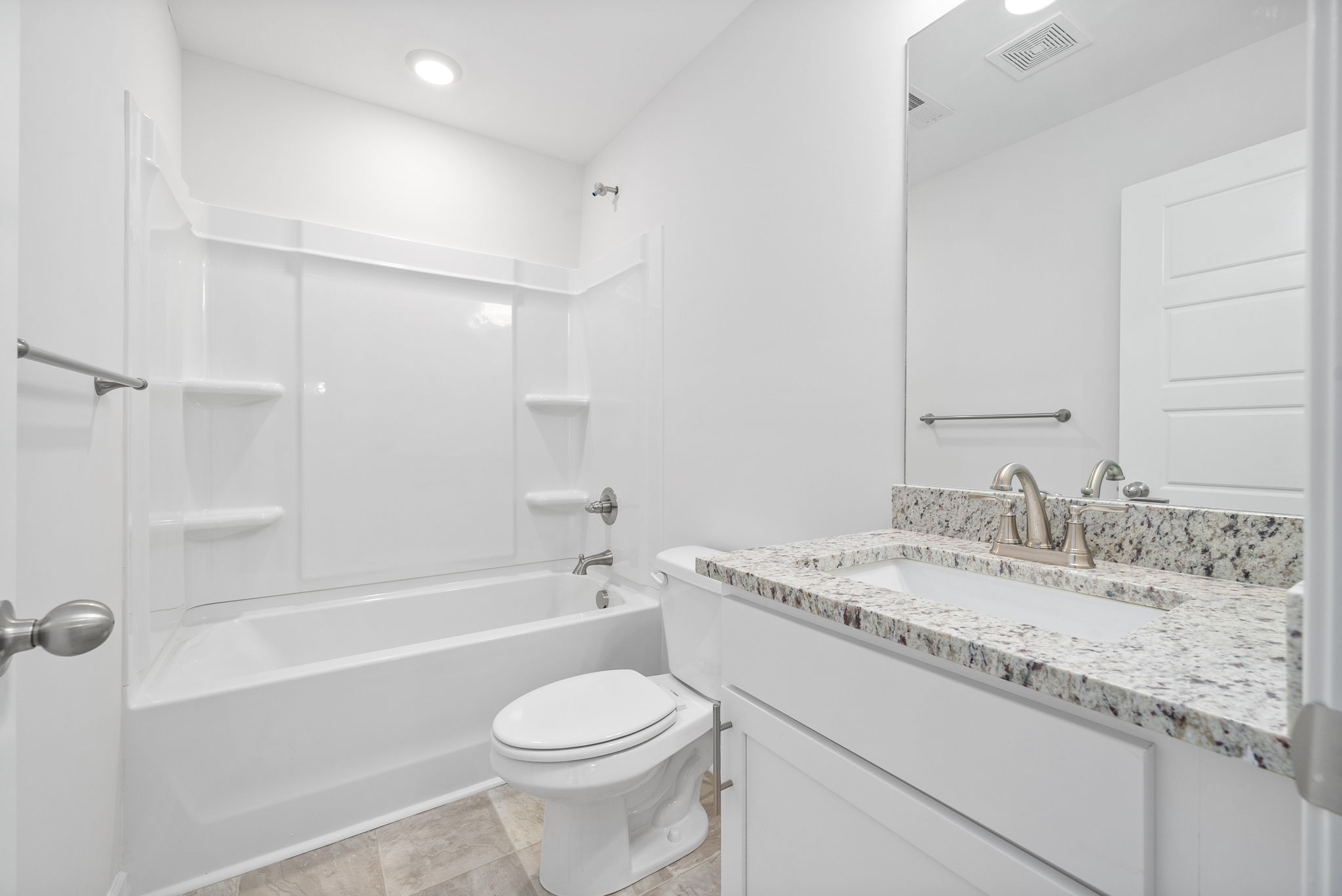 Clarksville, Tennessee 37043, United States, 3 Bedrooms Bedrooms, ,2 BathroomsBathrooms,Residential,Active,198223