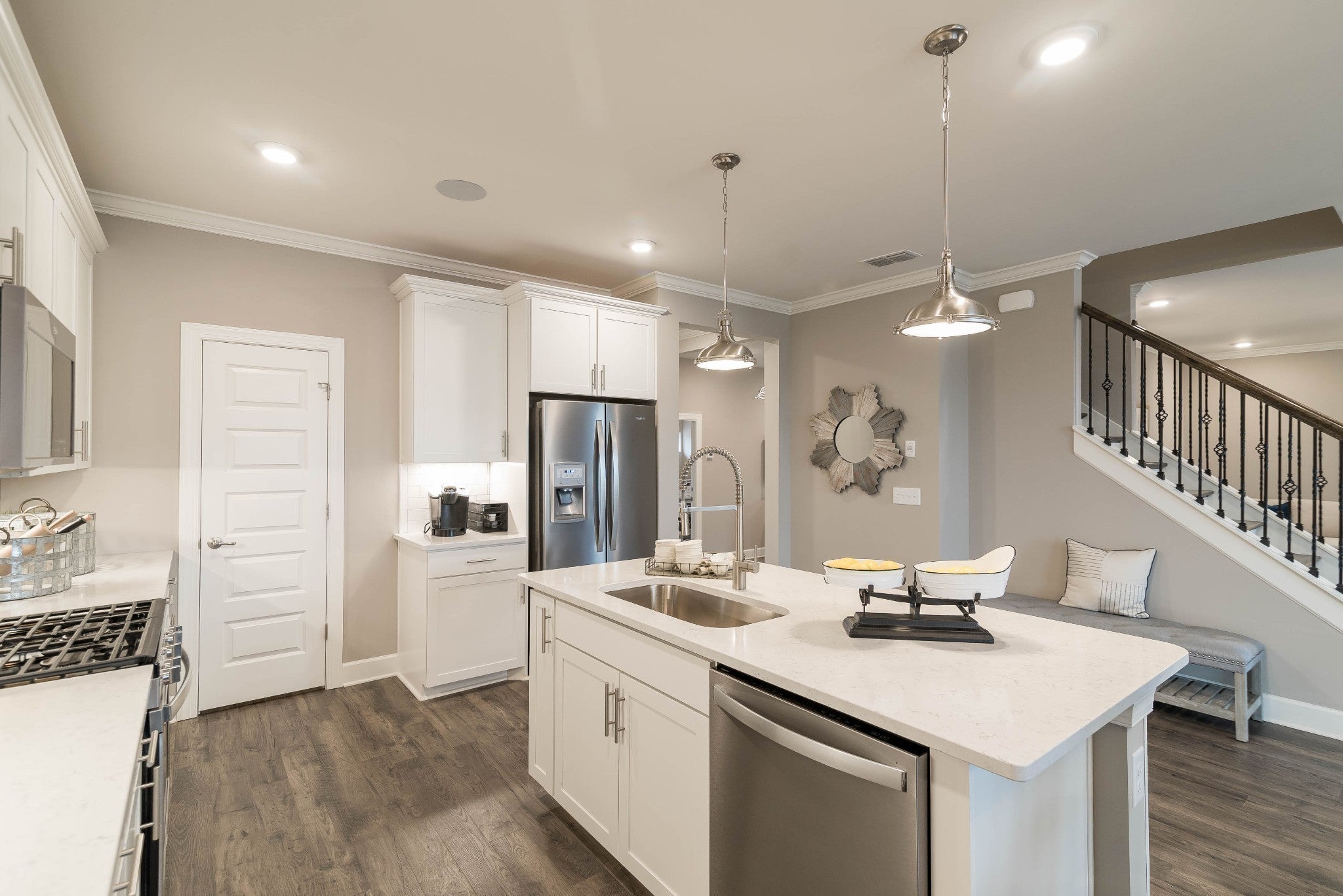212 South Dunnwood Lane