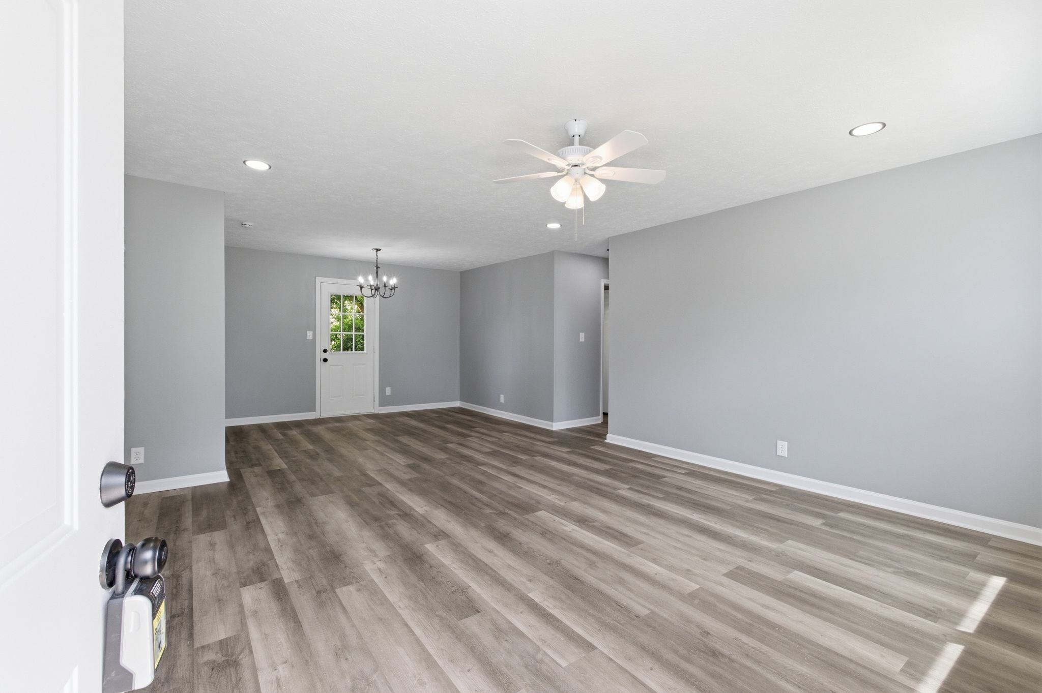 115 Walnut Crest Dr