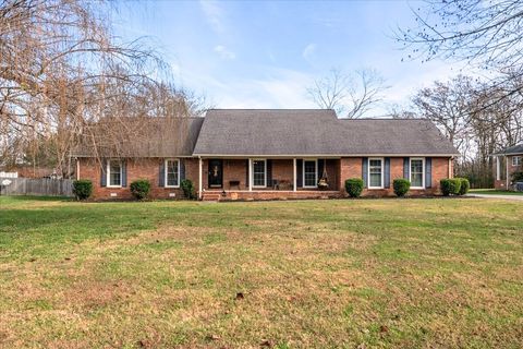 105 Safley Ct Tullahoma TN 37388