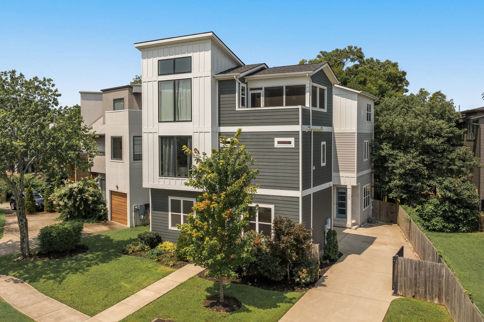 3-bed listing at 923 13th Ave S, Nashville