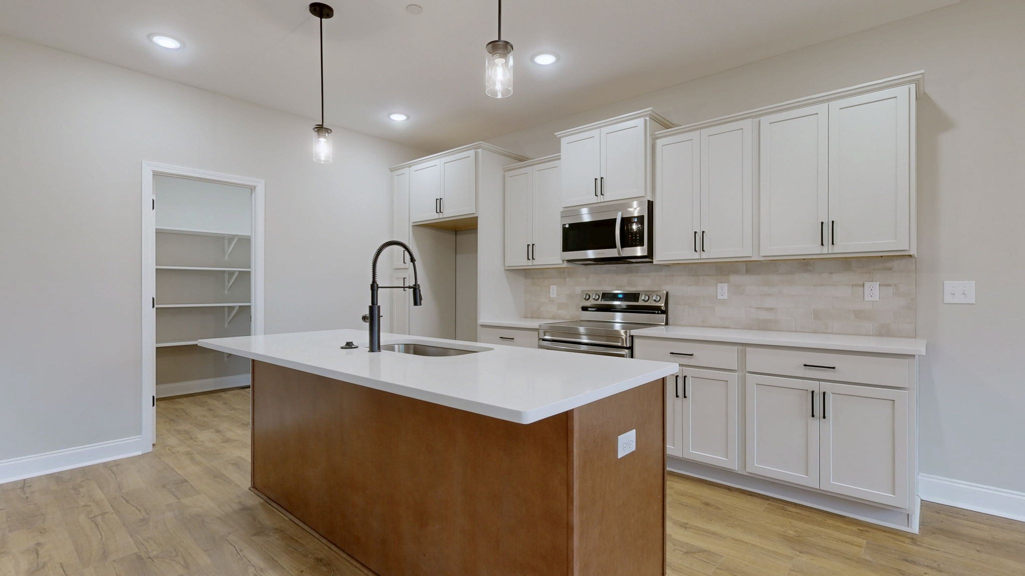 1417 Rooster Ridge Rd