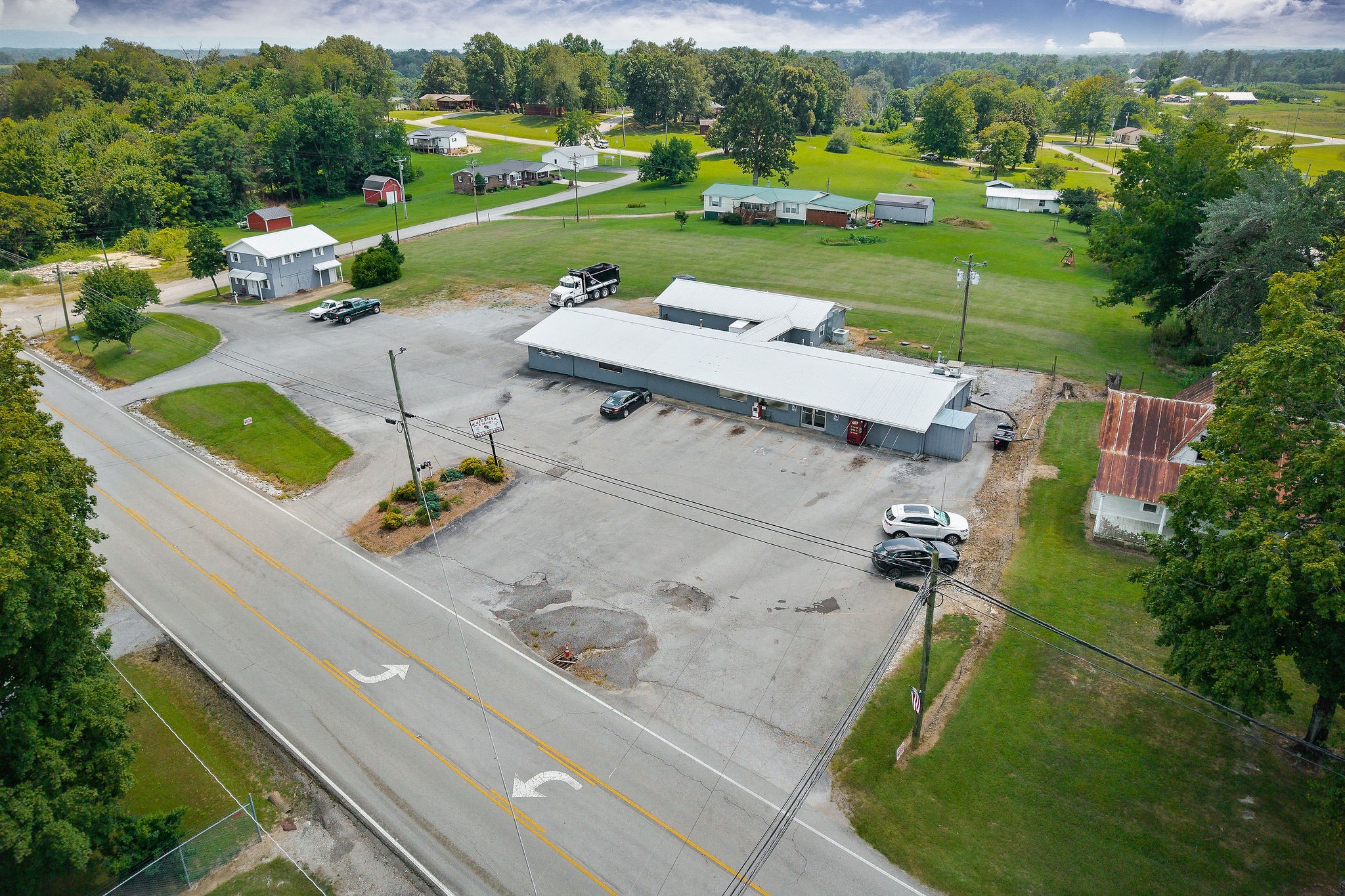 5305 Old Nashville Hwy