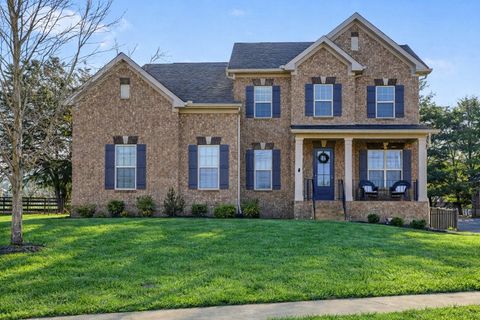 1011 Five Coves Trce Gallatin TN 37066