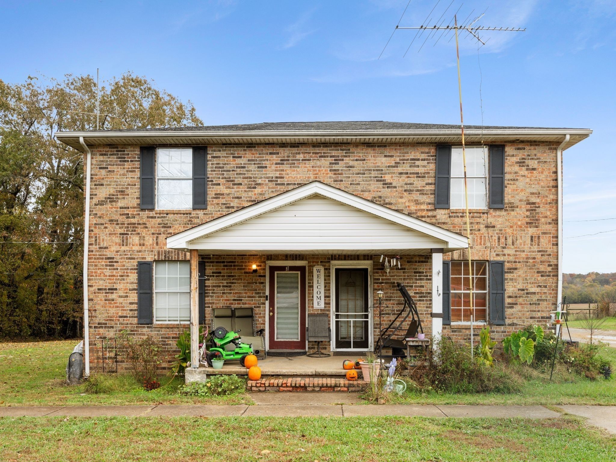 5608 Highway 48 N