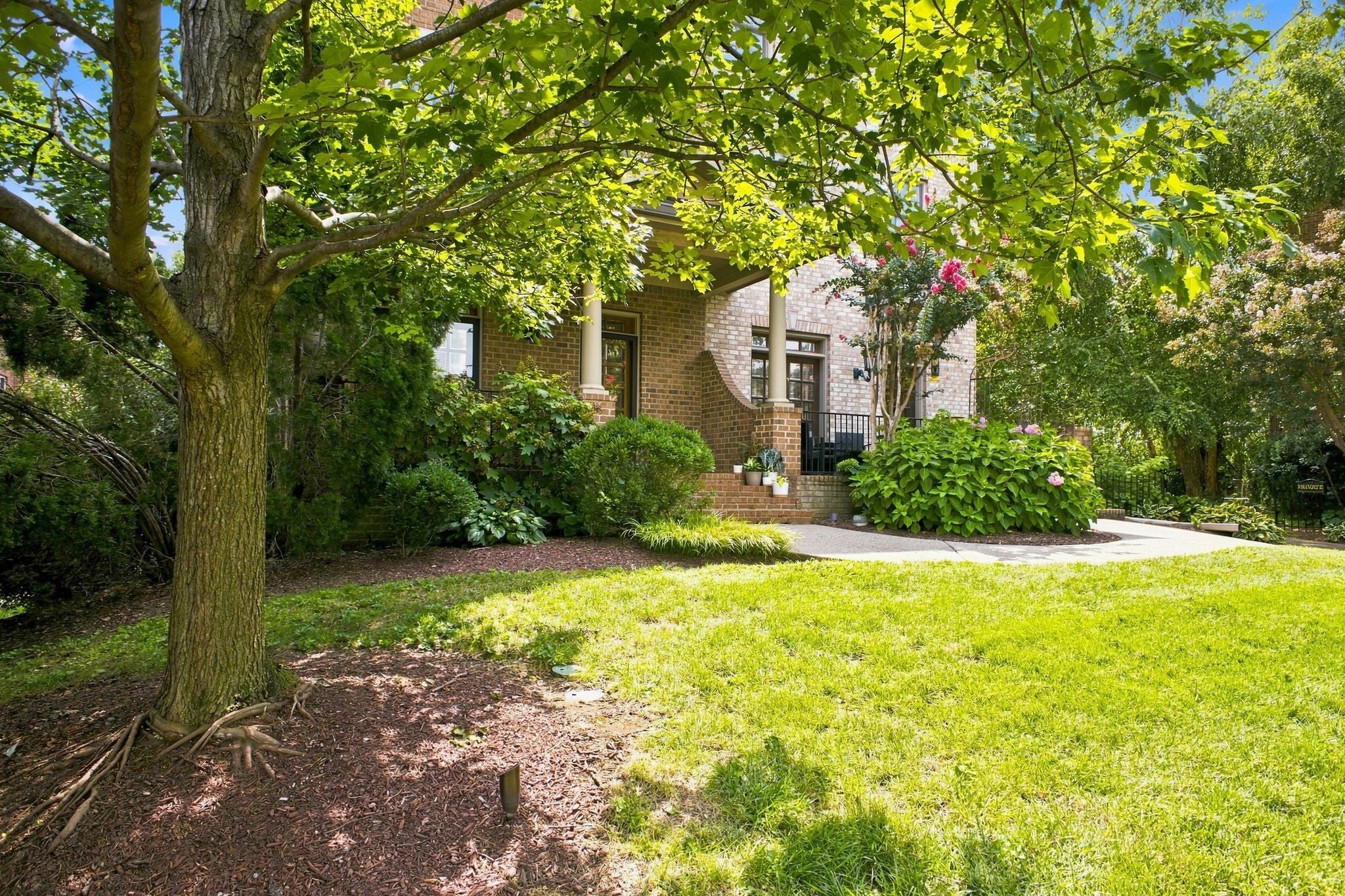3180 Parthenon Ave 110