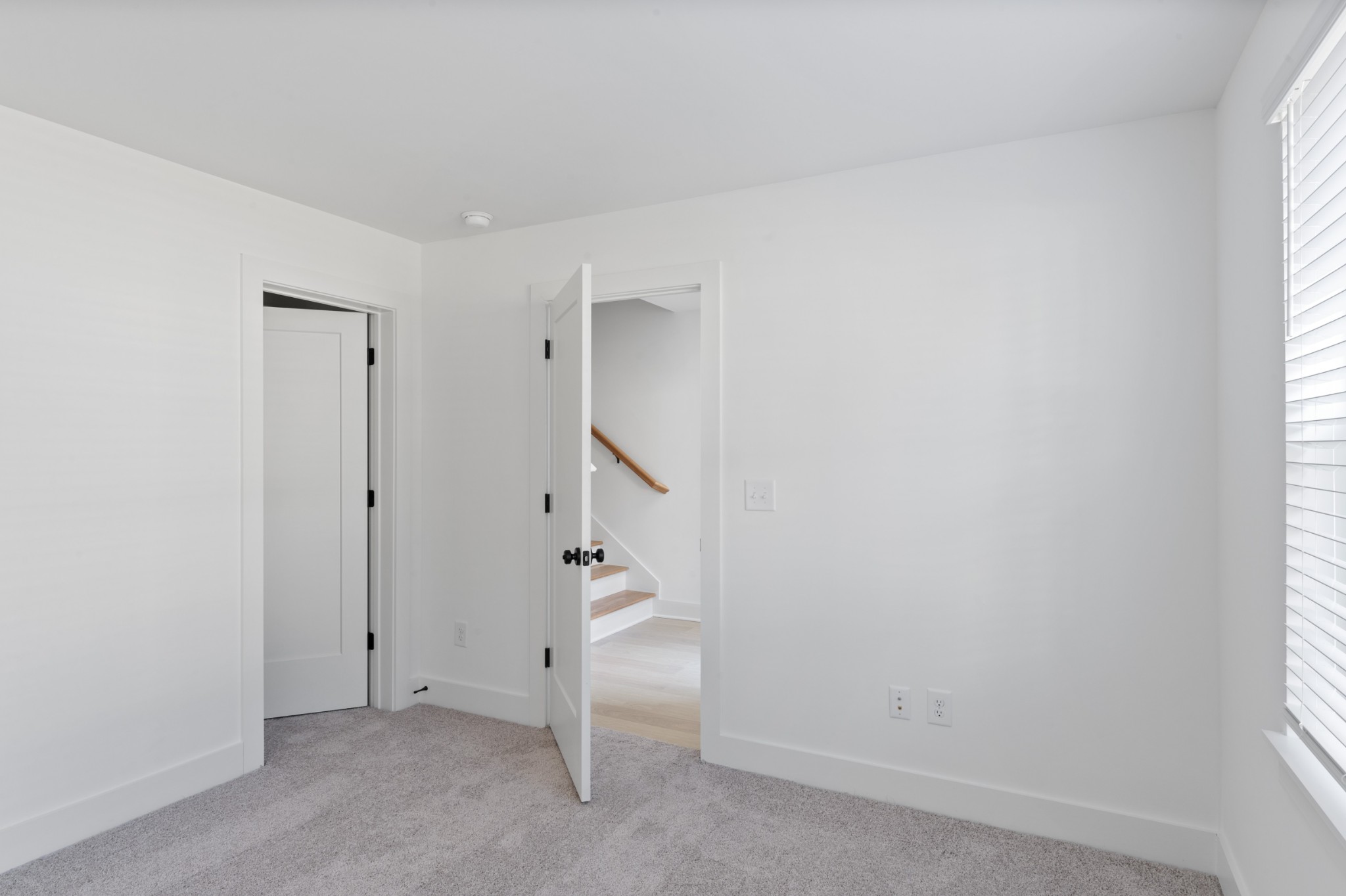 550 Markham St 12