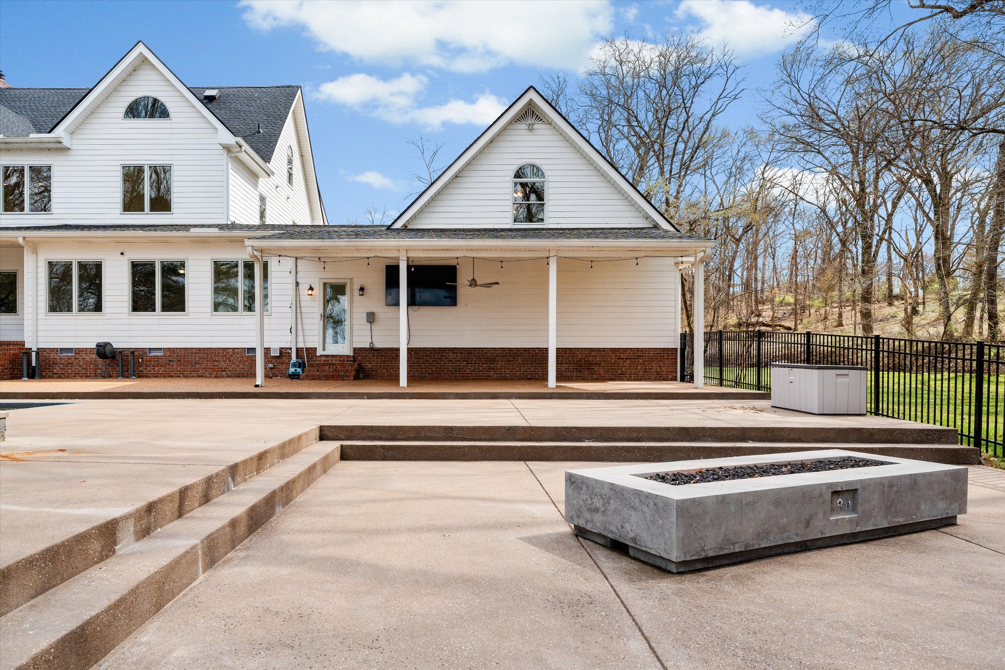 Mount Juliet, Tennessee, 37122, United States, 5 Bedrooms Bedrooms, ,6 BathroomsBathrooms,Residential,Active,2029709