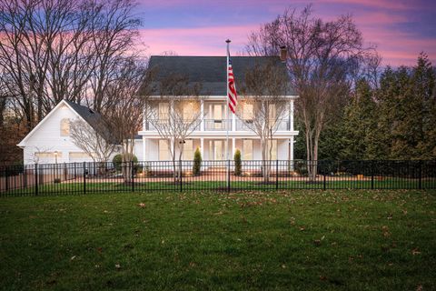 3863 Saundersville Ferry Rd Mount Juliet TN 37122