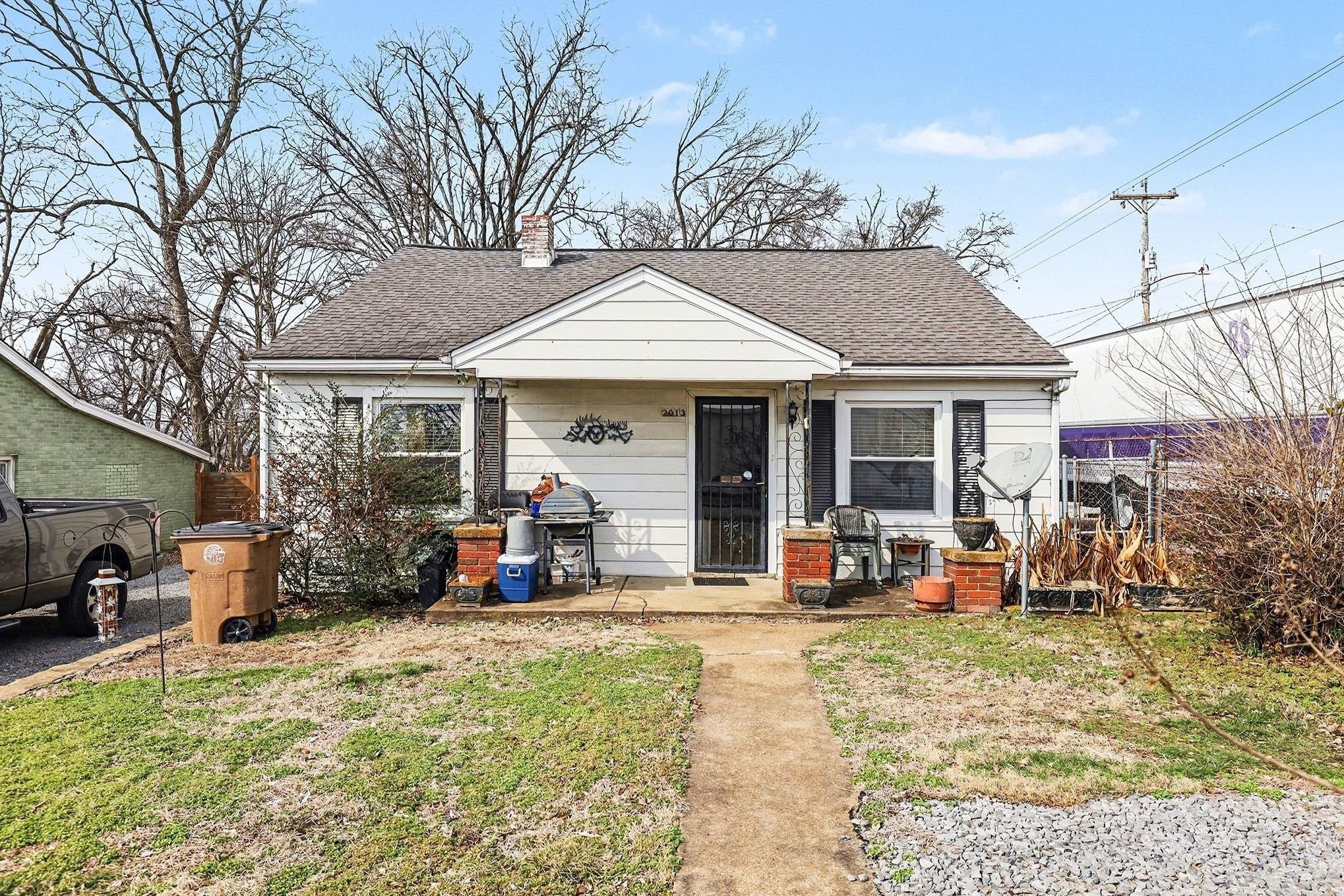 2-bed listing at 2013 Manchester Ave, Nashville