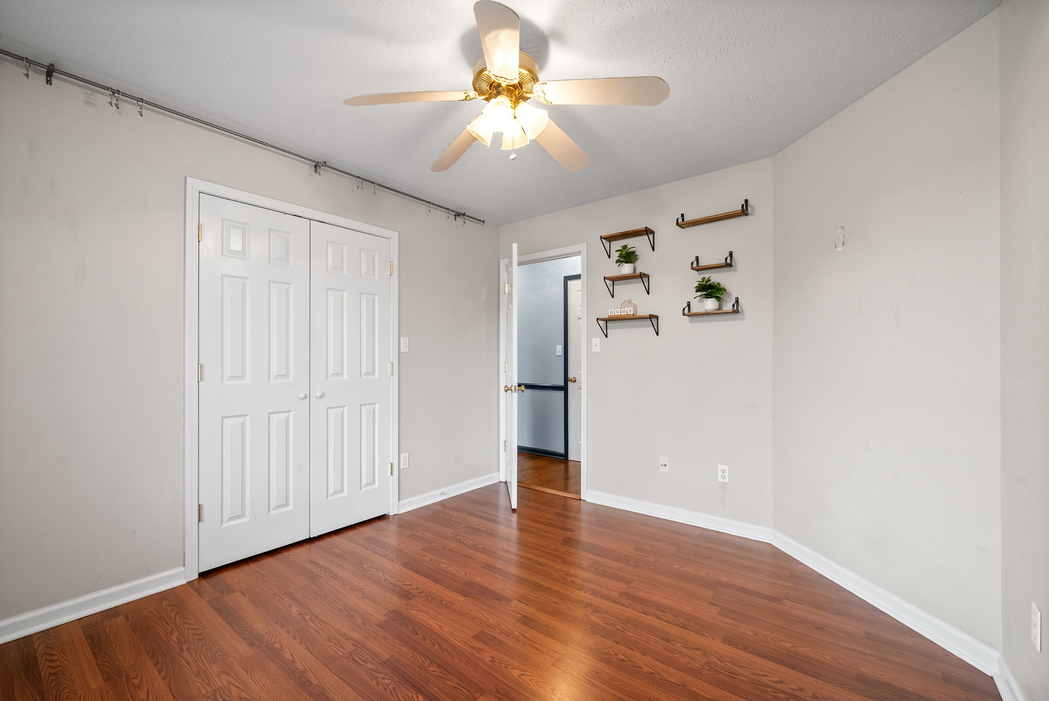 Hopkinsville, Kentucky 42240, United States, 3 Bedrooms Bedrooms, ,2 BathroomsBathrooms,Residential,Active,130374