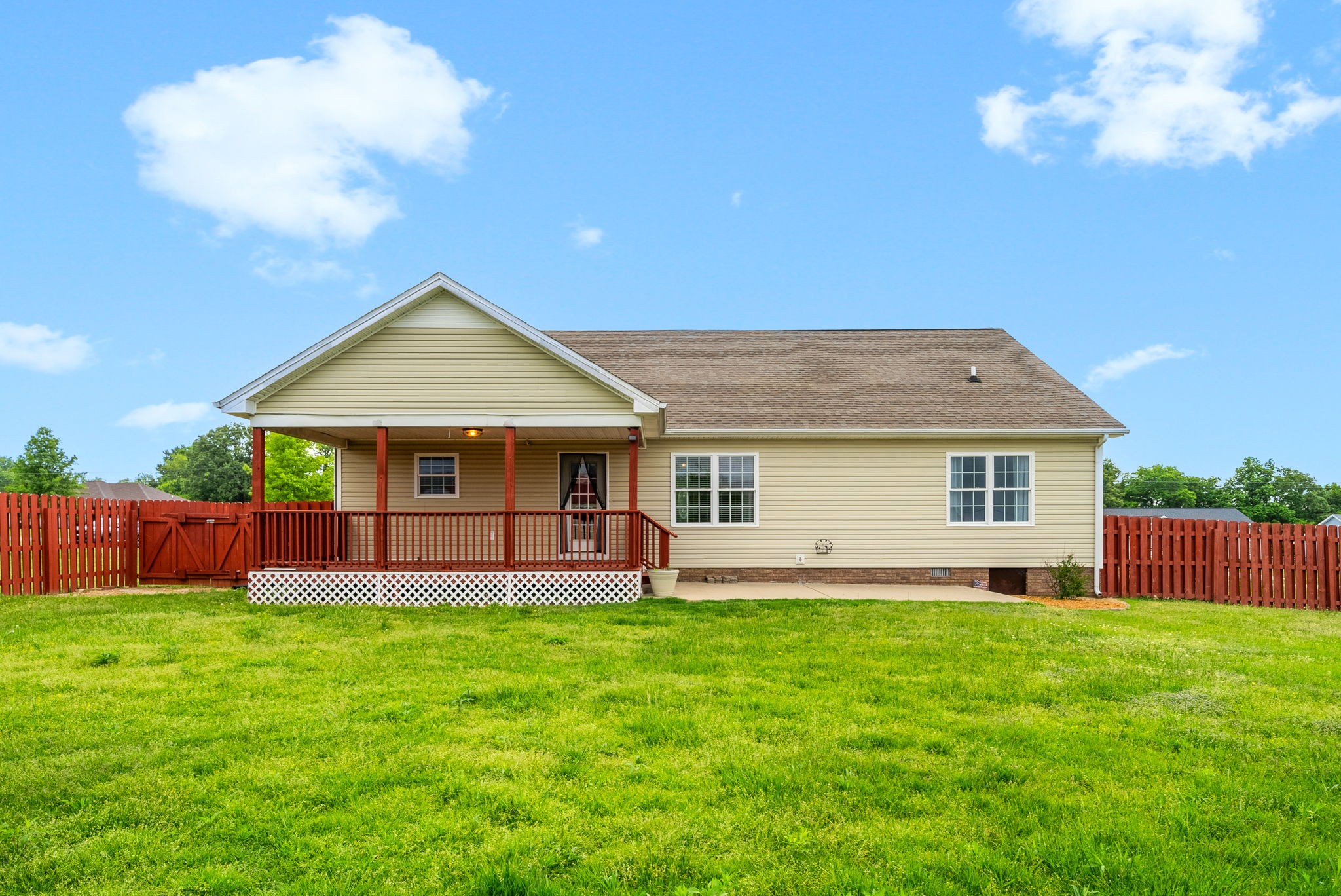 Hopkinsville, Kentucky 42240, United States, 3 Bedrooms Bedrooms, ,2 BathroomsBathrooms,Residential,Active,130374