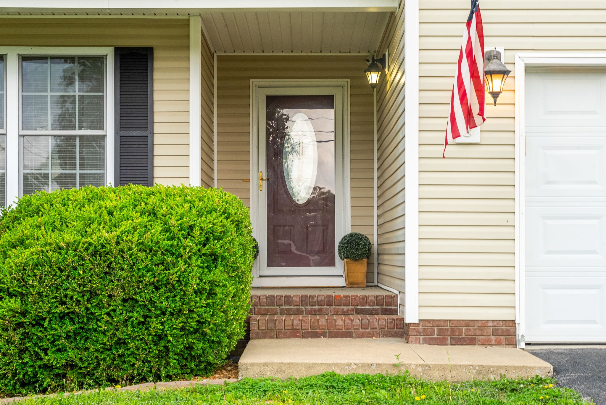 Hopkinsville, Kentucky 42240, United States, 3 Bedrooms Bedrooms, ,2 BathroomsBathrooms,Residential,Active,130374