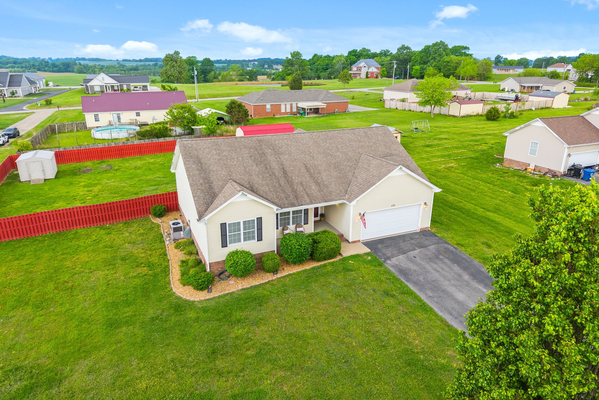 Hopkinsville, Kentucky 42240, United States, 3 Bedrooms Bedrooms, ,2 BathroomsBathrooms,Residential,Active,130374