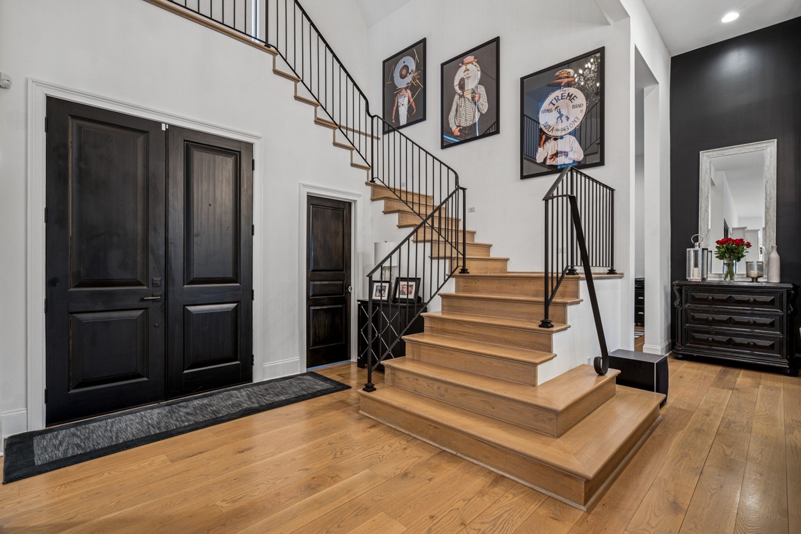 6066 Pelican Way