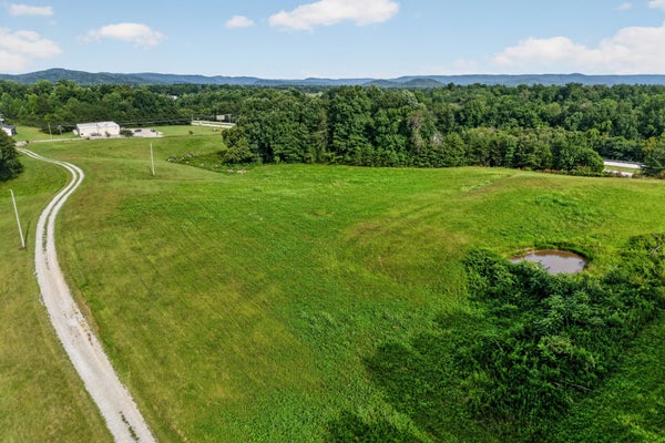 240 HASH LN, ROCK ISLAND, TN 38581 - Image 0cf418a8e37ab4a76e19aefd331d9974/1563201873