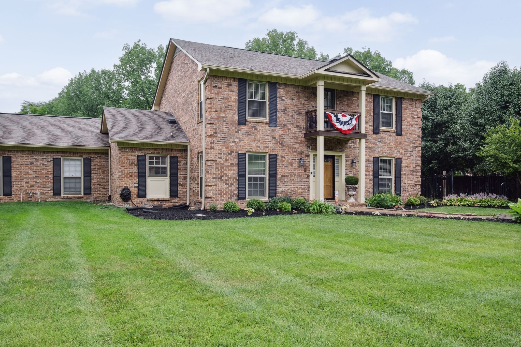 1470 Tyne Blvd