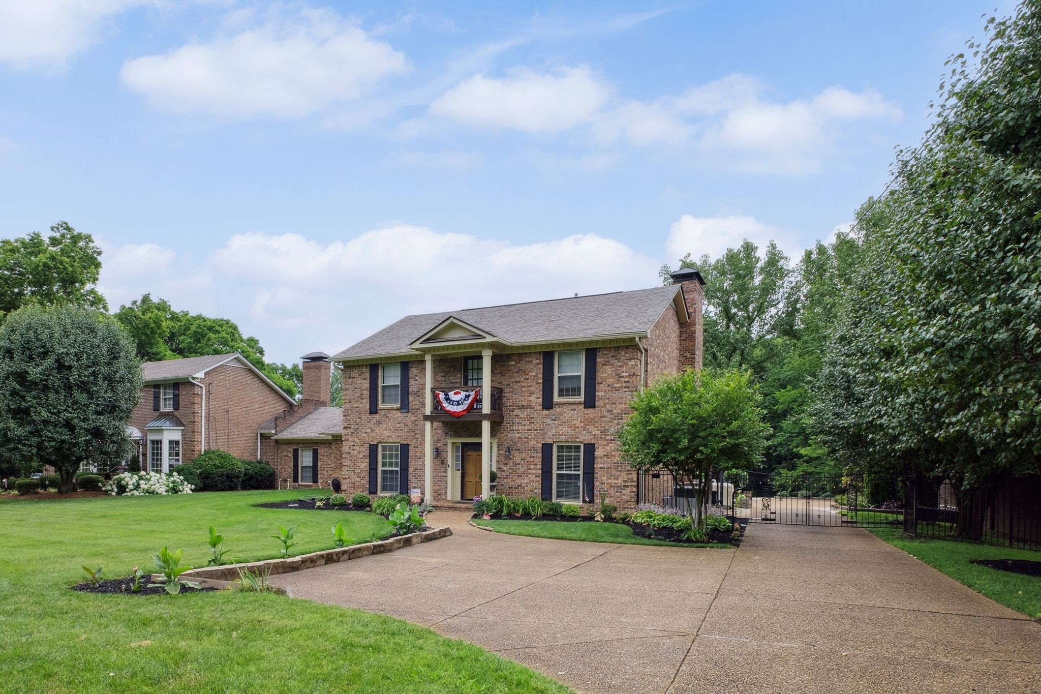 1470 Tyne Blvd