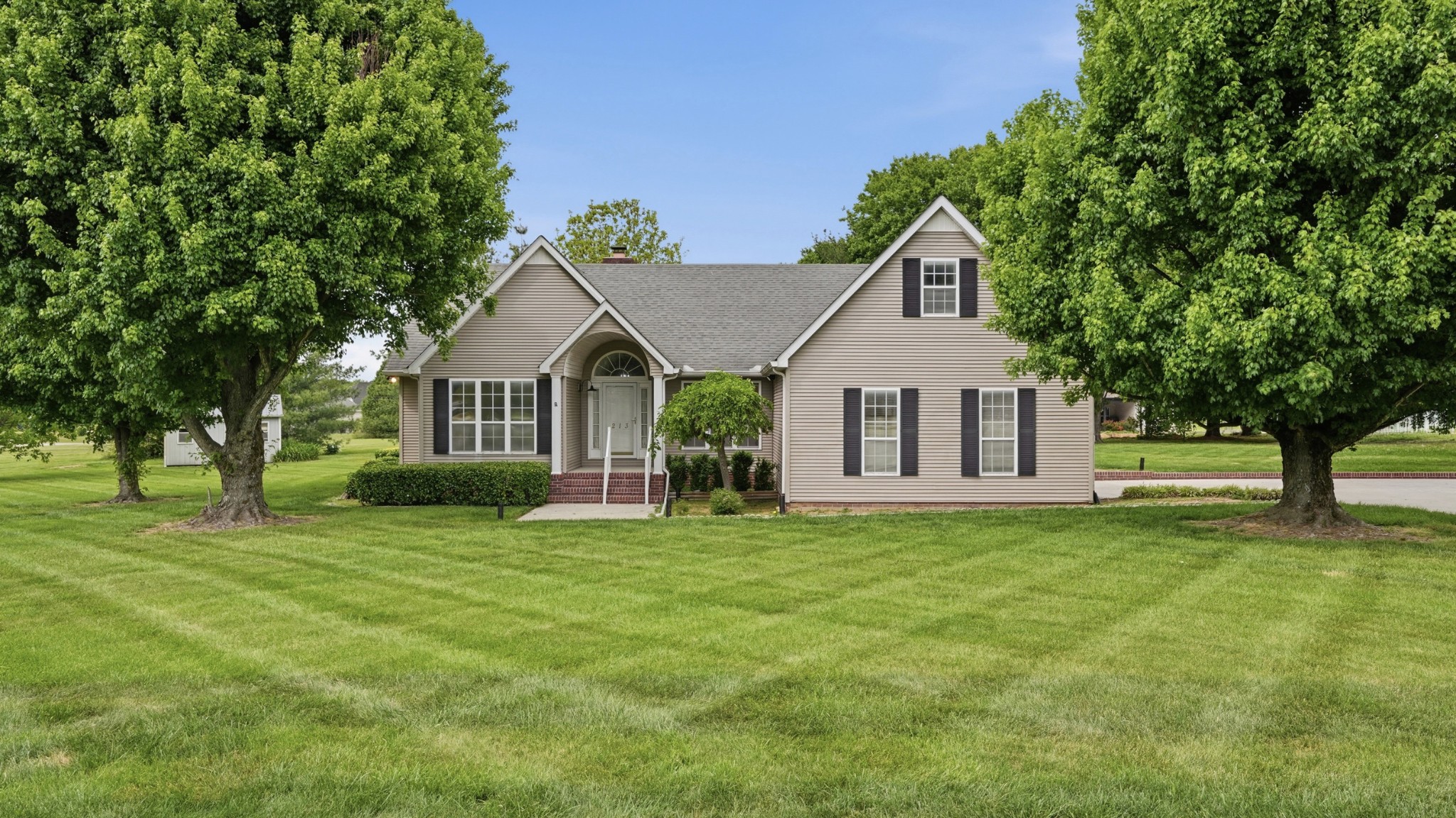 213 Maple Springs Dr