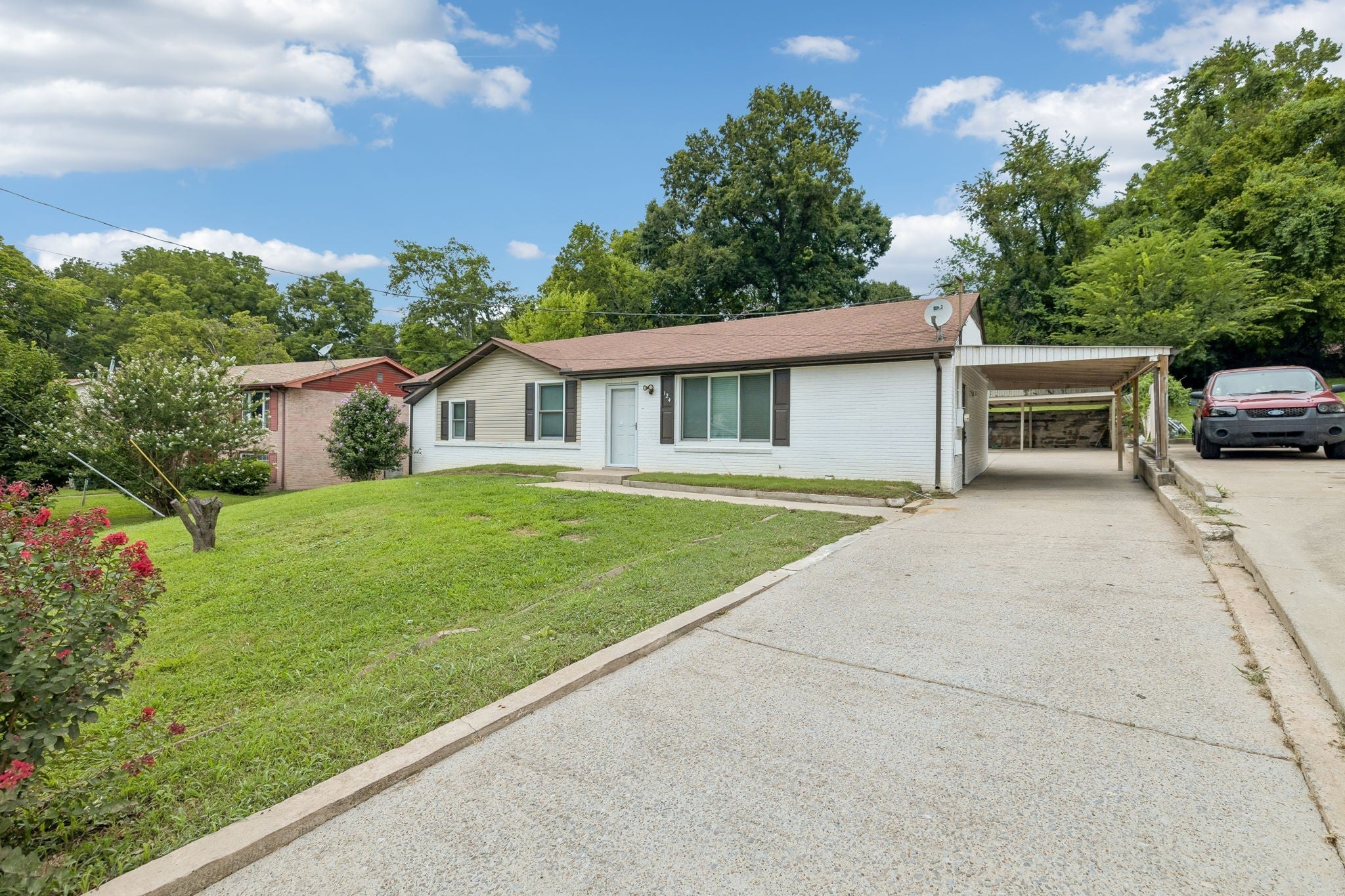 124 Denise Dr