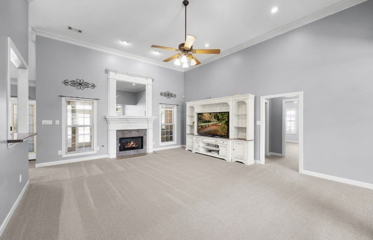 9 Barrymore Cv