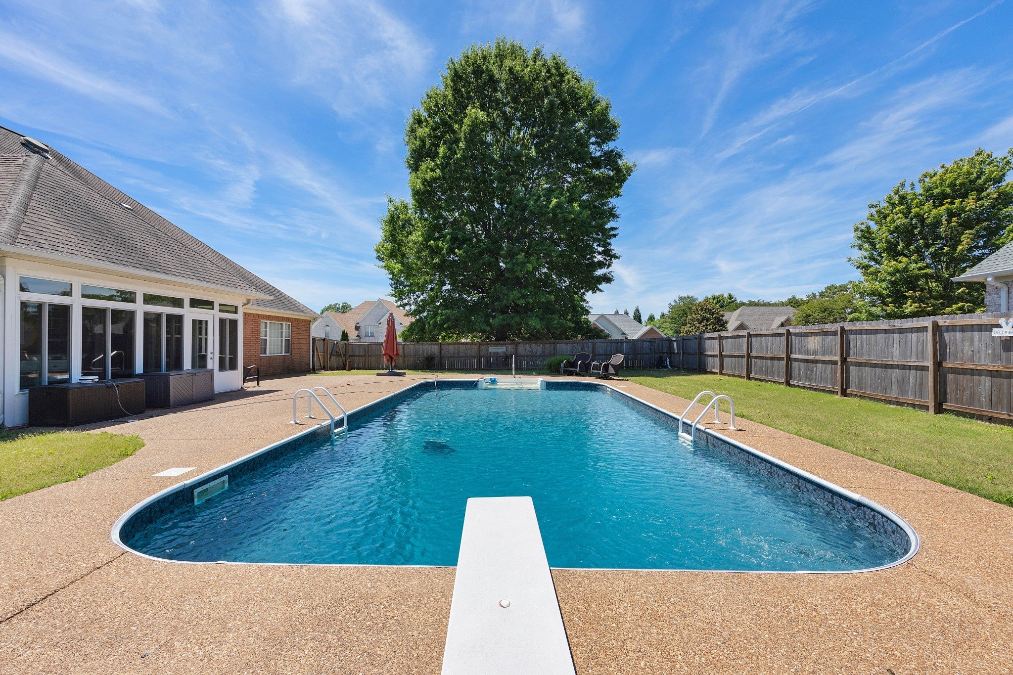 9 Barrymore Cv