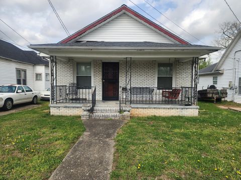 Photo of 113 Liberty St, Hopkinsville, KY 42240 (MLS # 3168183)