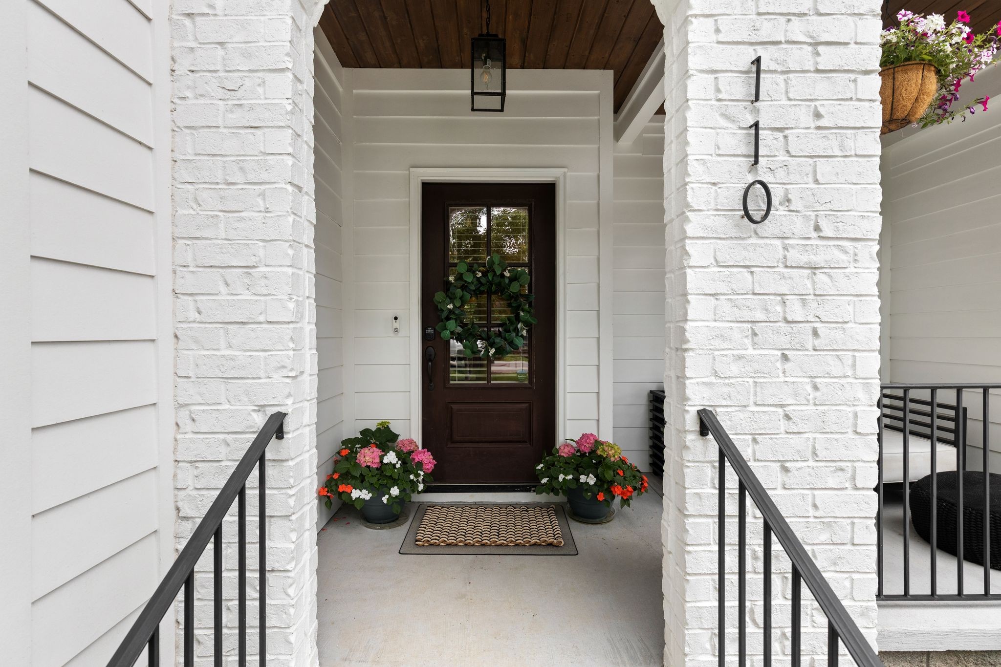 110 Rose St
