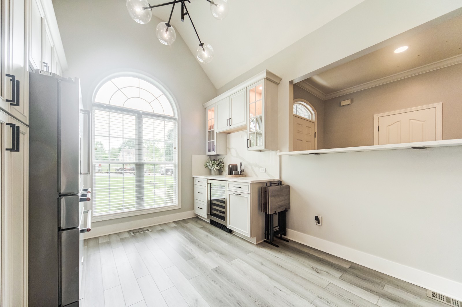 216 Artesa Dr