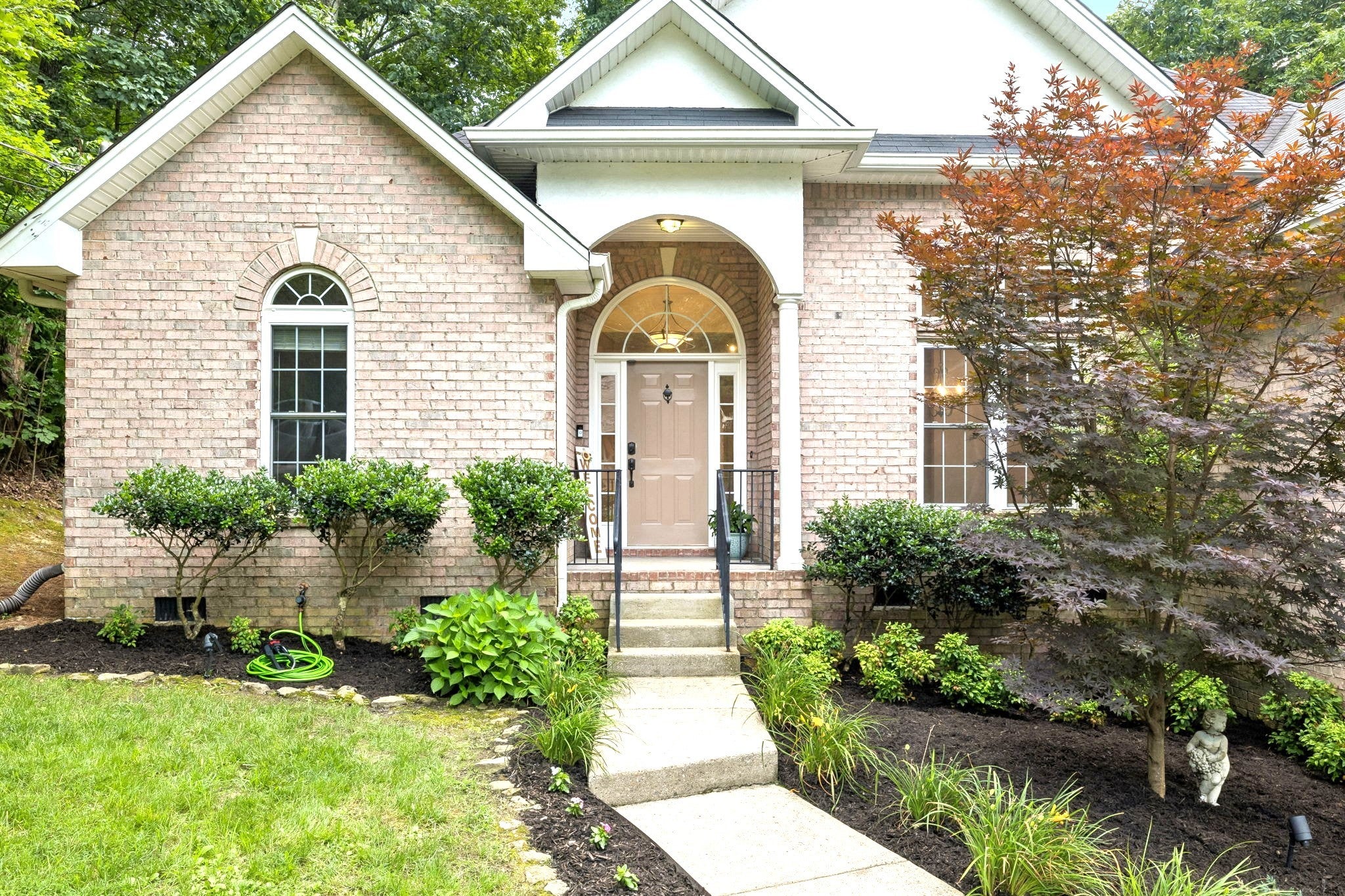 106 Creek Trail Ct