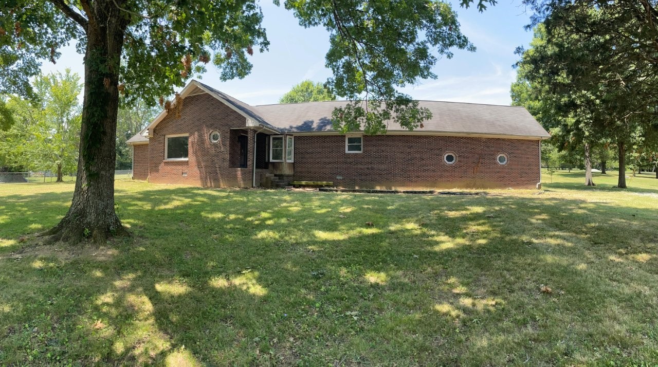 1006 Corinth Rd