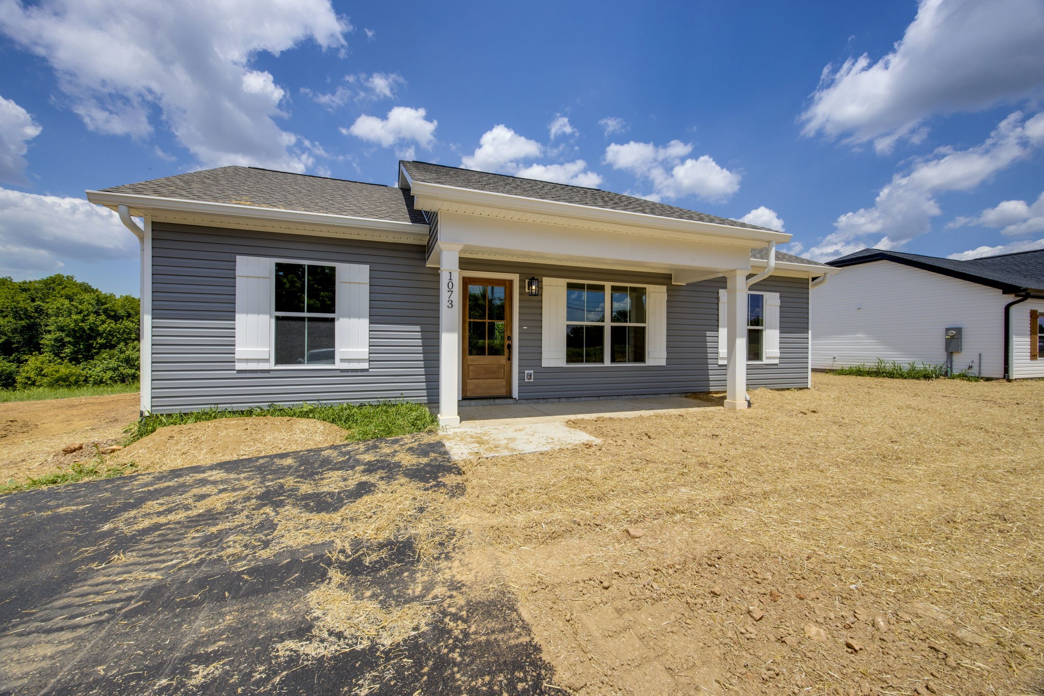 1073 Landing Ln