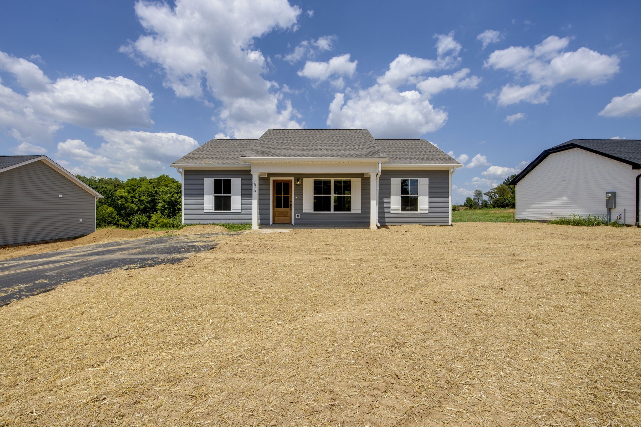 1073 Landing Ln