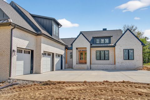 116 Bradley Ln Cottontown TN 37048