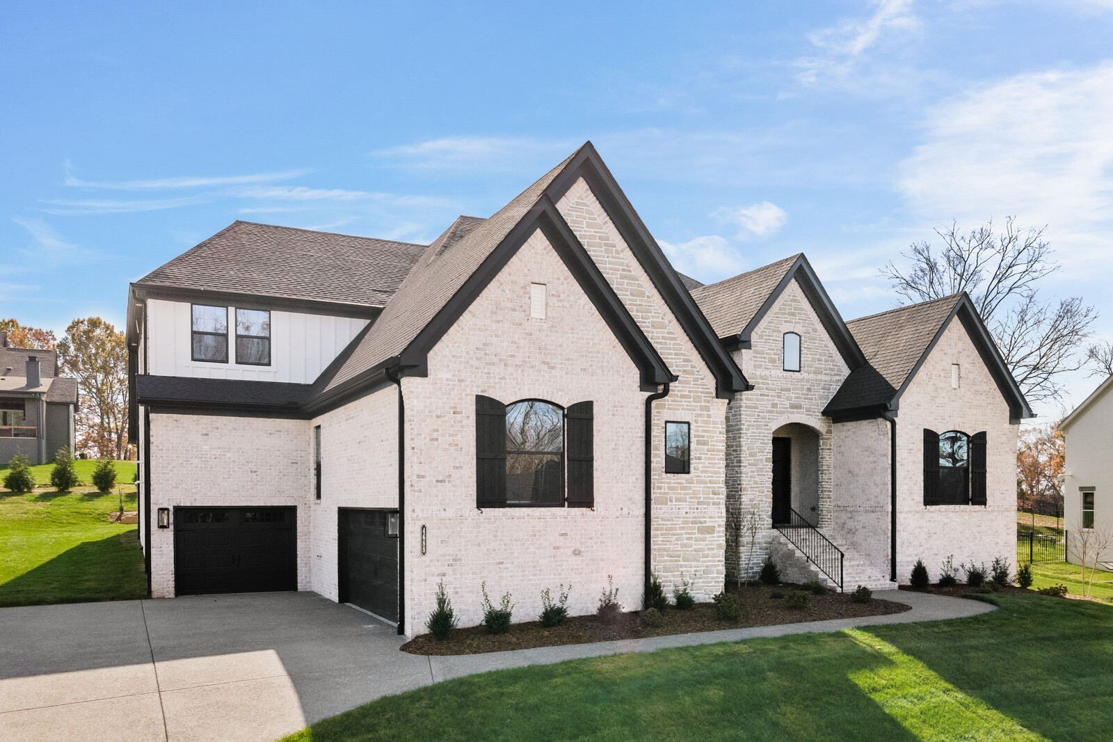 5708 Nola Dr