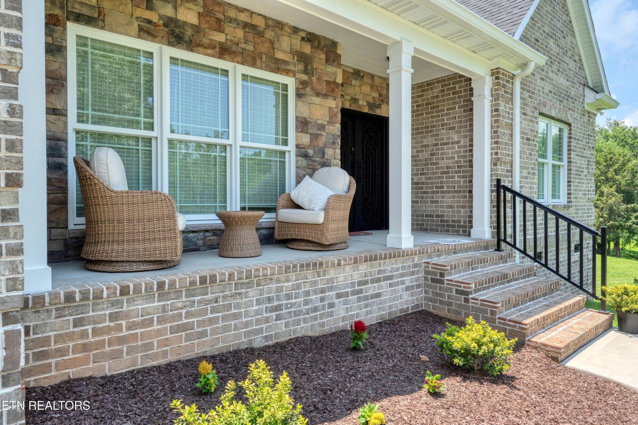 101 Settlers Point Blvd