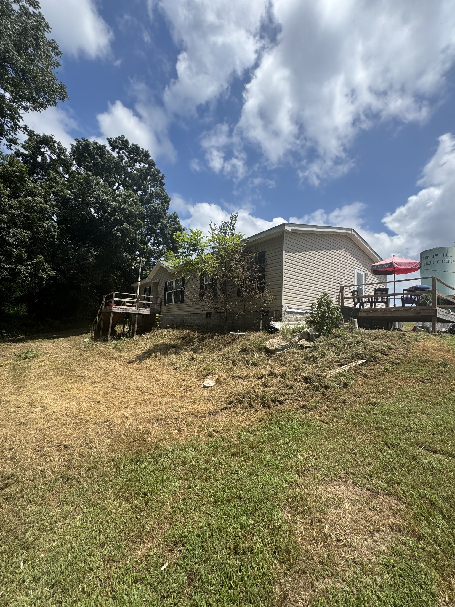 241 Greenfield Rd